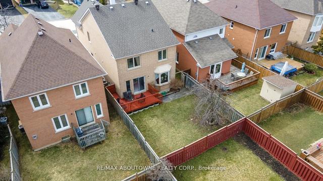 5935 Leeside Cres, House detached with 4 bedrooms, 4 bathrooms and 4 parking in Mississauga ON | Image 35