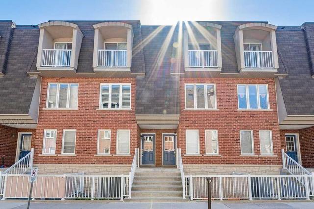 36 - 35 Foundry Ave, Townhouse with 3 bedrooms, 2 bathrooms and 2 parking in Toronto ON | Image 1