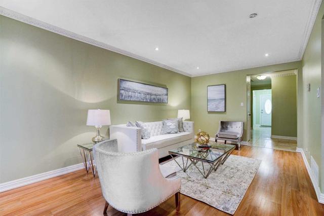 8 Farmstead Rd, Townhouse with 4 bedrooms, 3 bathrooms and 1 parking in Toronto ON | Image 5