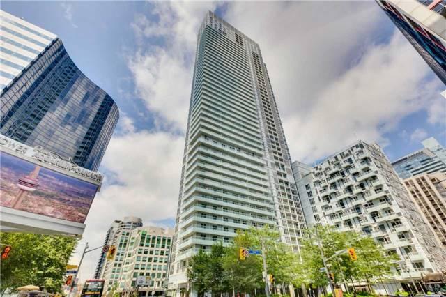 Ph2 - 300 Front St W, Condo with 2 bedrooms, 3 bathrooms and 2 parking in Toronto ON | Image 19