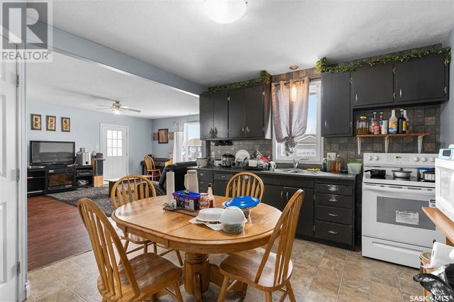 508 4th Avenue E, House detached with 4 bedrooms, 1 bathrooms and null parking in Watrous SK | Image 13