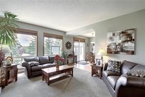 8 Weston Place Sw, House detached with 3 bedrooms, 2 bathrooms and 4 parking in Calgary AB | Image 10