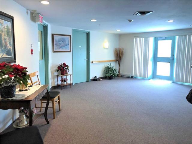 207 - 8 Huron St, Condo with 1 bedrooms, 1 bathrooms and 1 parking in Kawartha Lakes ON | Image 10