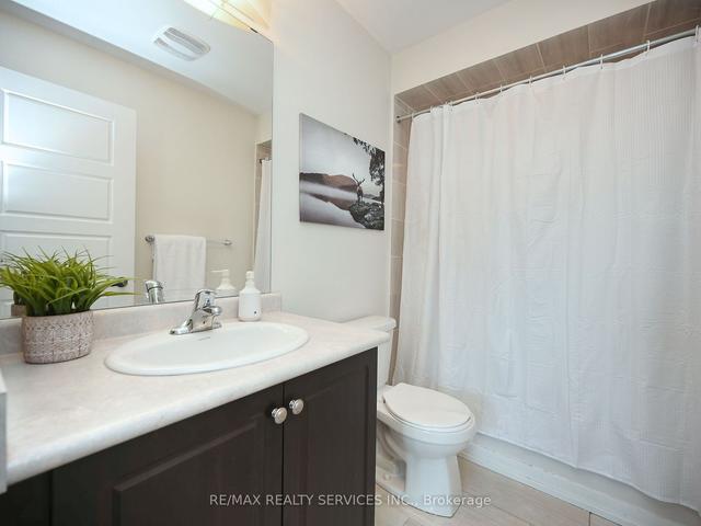 29 Givemay St, House attached with 3 bedrooms, 3 bathrooms and 3 parking in Brampton ON | Image 20