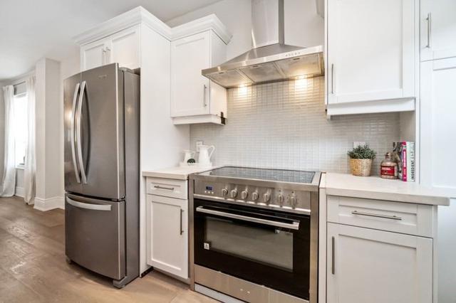 453 Pacific Ave, House semidetached with 3 bedrooms, 3 bathrooms and 1 parking in Toronto ON | Image 5