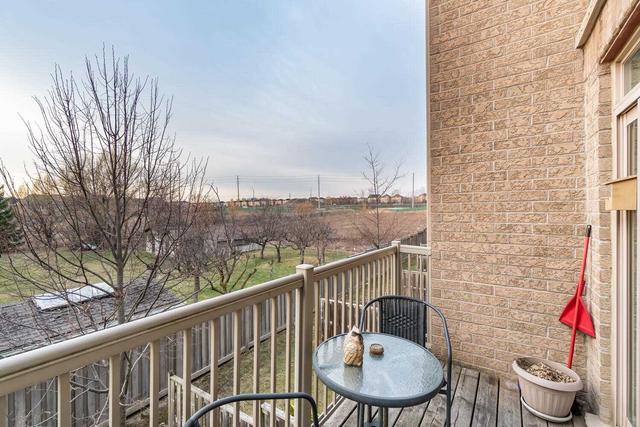 20 Cedar Lake Cres, Townhouse with 3 bedrooms, 3 bathrooms and 2 parking in Brampton ON | Image 19