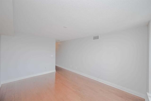 1001 - 442 Maple Ave, Condo with 2 bedrooms, 2 bathrooms and 1 parking in Burlington ON | Image 18