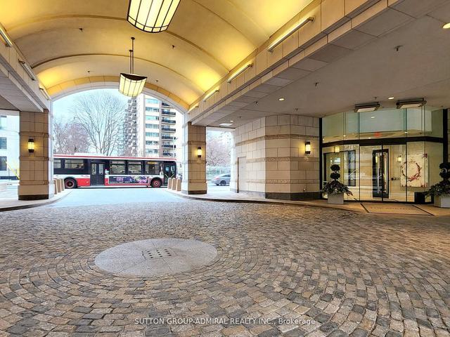 804 - 155 St Clair Ave W, Condo with 2 bedrooms, 3 bathrooms and 2 parking in Toronto ON | Image 23