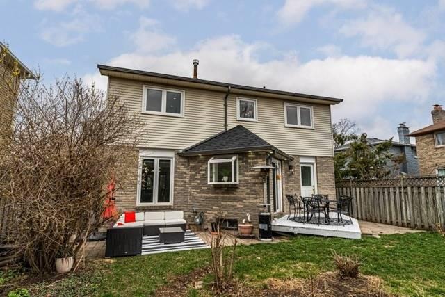 3054 Silverthorn Dr, House detached with 3 bedrooms, 4 bathrooms and 3 parking in Oakville ON | Image 22
