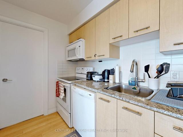 1326 - 135 Village Green Sq, Condo with 1 bedrooms, 1 bathrooms and 1 parking in Toronto ON | Image 10