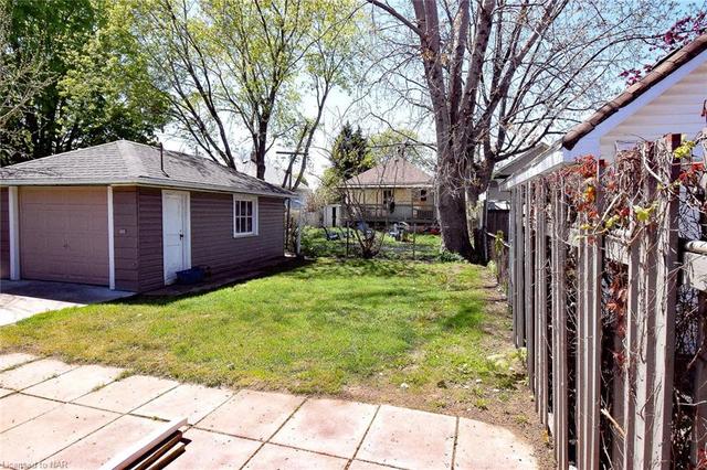 37 Marquis Avenue, House detached with 2 bedrooms, 1 bathrooms and null parking in St. Catharines ON | Image 37