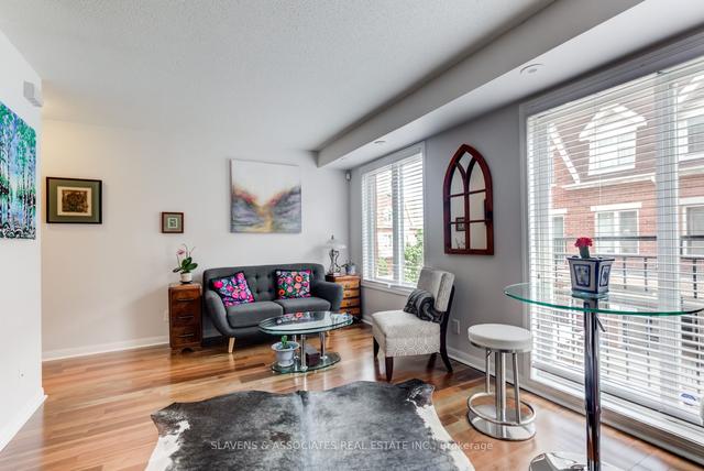 827 - 12 Laidlaw St, Townhouse with 2 bedrooms, 2 bathrooms and 1 parking in Toronto ON | Image 19