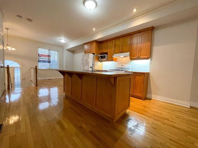 1013a College St, Townhouse with 2 bedrooms, 2 bathrooms and 1 parking in Toronto ON | Image 24