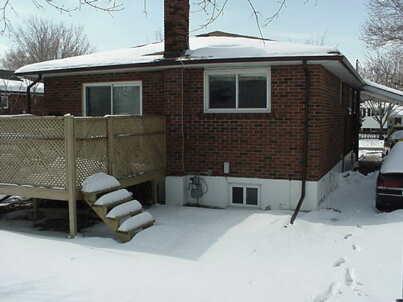 549 Tennyson Ave, House detached with 3 bedrooms, 2 bathrooms and 4 parking in Oshawa ON | Image 2