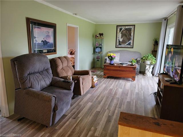 51 Hwy 522 S, House detached with 2 bedrooms, 1 bathrooms and 5 parking in Powassan ON | Image 6