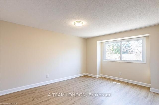 75 - 35 Waterman Ave, Townhouse with 3 bedrooms, 2 bathrooms and 2 parking in London ON | Image 16