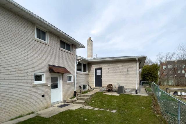 24 Denrock Dr, House detached with 4 bedrooms, 4 bathrooms and 6 parking in Toronto ON | Image 25