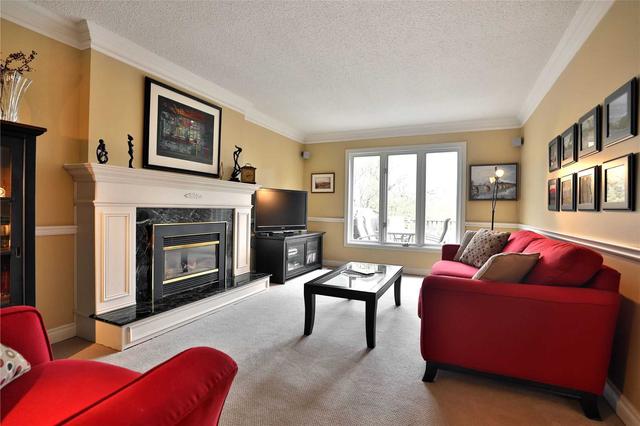 1833 Melody Dr, House detached with 4 bedrooms, 4 bathrooms and 4 parking in Mississauga ON | Image 24