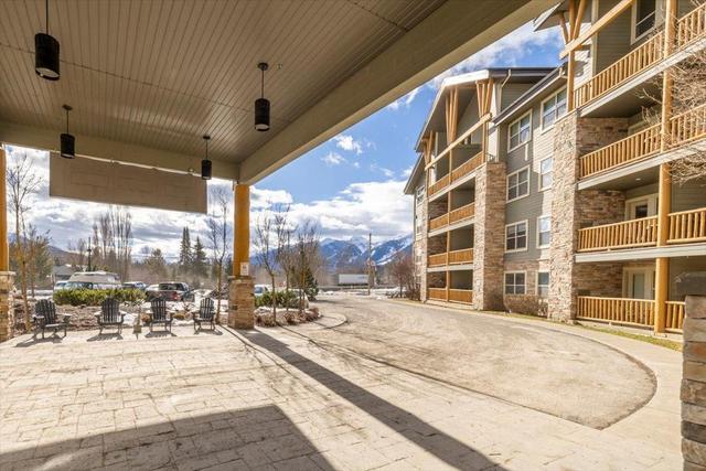 201 - 1500 Mcdonald Avenue, Condo with 2 bedrooms, 2 bathrooms and 1 parking in Fernie BC | Image 40