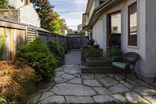 64 Wellington Street, House semidetached with 2 bedrooms, 2 bathrooms and 2 parking in Kingston ON | Image 33