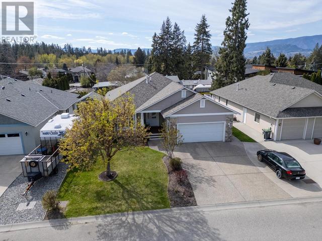 4622 Darin Place, House detached with 5 bedrooms, 3 bathrooms and 4 parking in Kelowna BC | Image 1