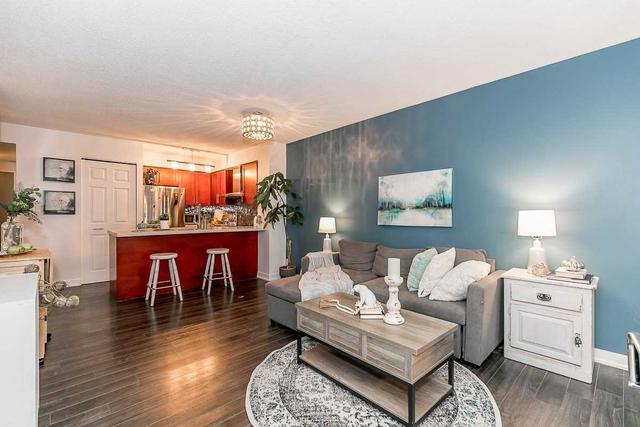 1201 - 397 Front St, Condo with 1 bedrooms, 1 bathrooms and 1 parking in Toronto ON | Image 2