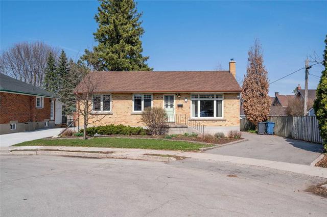 1 Glenwood Ave, House detached with 3 bedrooms, 2 bathrooms and 3 parking in Guelph ON | Image 12