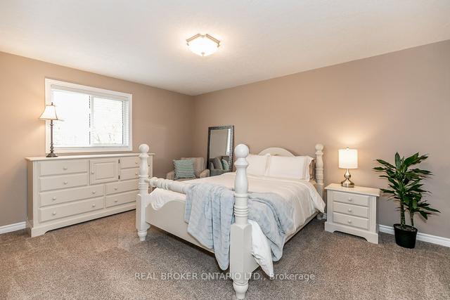 166 Pringle Dr, House detached with 4 bedrooms, 3 bathrooms and 8 parking in Barrie ON | Image 22