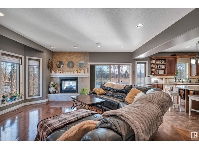 104 Linksview Dr, House detached with 4 bedrooms, 3 bathrooms and null parking in Spruce Grove AB | Image 4