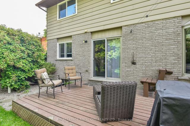236 Ironwood Rd, House detached with 3 bedrooms, 4 bathrooms and 4 parking in Guelph ON | Image 24