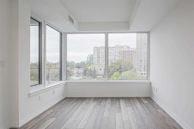 715 - 75 Canterbury Pl, Condo with 2 bedrooms, 2 bathrooms and 1 parking in Toronto ON | Image 2