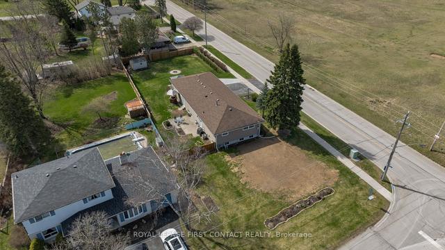 35 Park Ave, House detached with 3 bedrooms, 2 bathrooms and 5 parking in East Gwillimbury ON | Image 27