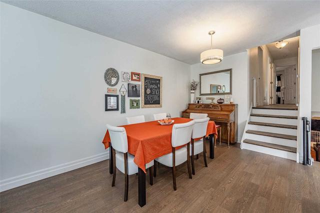 2446 Martin Crt, House semidetached with 3 bedrooms, 2 bathrooms and 2 parking in Burlington ON | Image 40