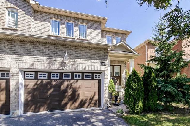 232 Solway Ave, House semidetached with 3 bedrooms, 3 bathrooms and 4 parking in Vaughan ON | Image 1