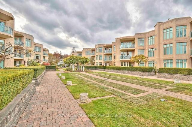 109s - 225 Ricardo St, Condo with 2 bedrooms, 2 bathrooms and 1 parking in Niagara on the Lake ON | Image 17