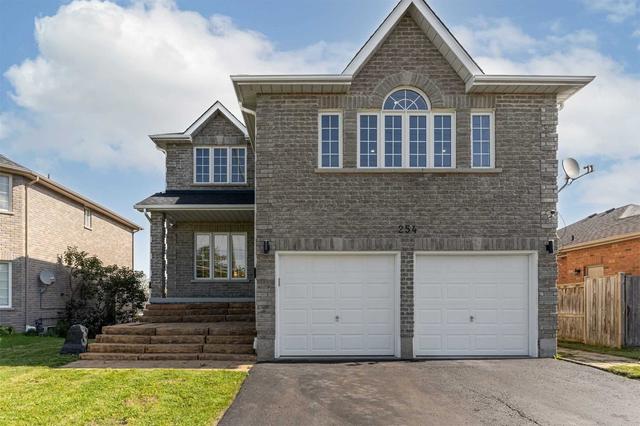 254 Livingstone St E, House detached with 4 bedrooms, 4 bathrooms and 6 parking in Barrie ON | Image 1