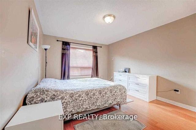 3440 Sunlight St, House detached with 2 bedrooms, 3 bathrooms and 2 parking in Mississauga ON | Image 7