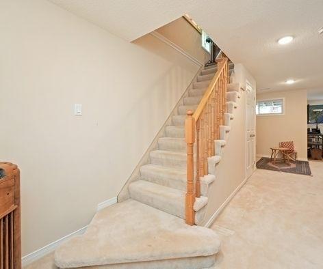 8 Briarwood Dr, Condo with 2 bedrooms, 3 bathrooms and 2 parking in New Tecumseth ON | Image 13