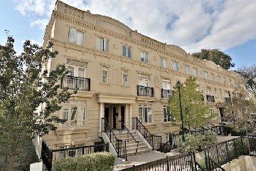 th6 - 88 Carr St, Townhouse with 2 bedrooms, 1 bathrooms and 1 parking in Toronto ON | Image 1
