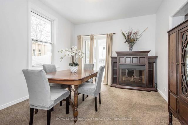 199 Suffolk St W, House detached with 4 bedrooms, 2 bathrooms and 2 parking in Guelph ON | Image 9