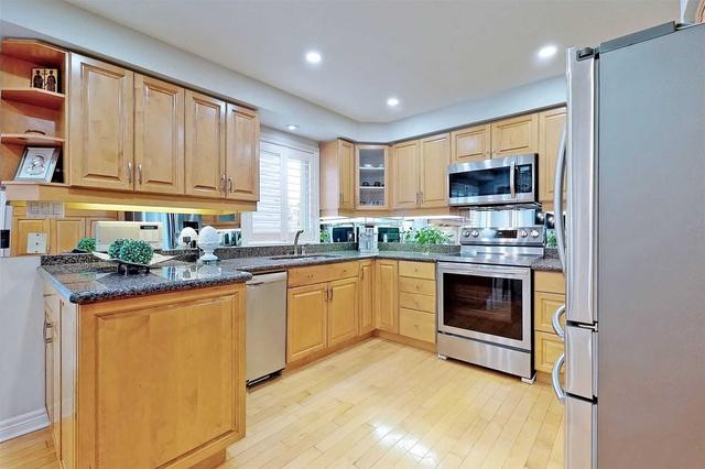 5037 East Mill Rd, House semidetached with 3 bedrooms, 3 bathrooms and 4 parking in Mississauga ON | Image 26
