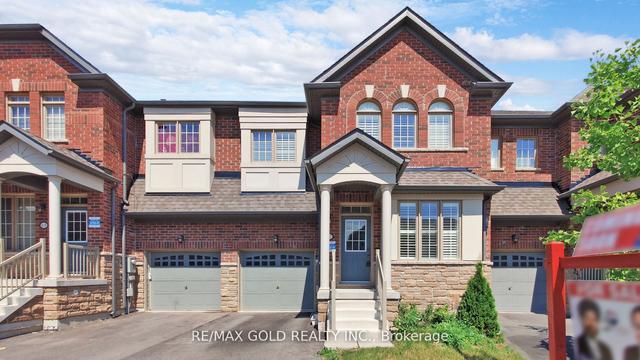 67 Folgate Cres, House attached with 4 bedrooms, 3 bathrooms and 3 parking in Brampton ON | Image 1