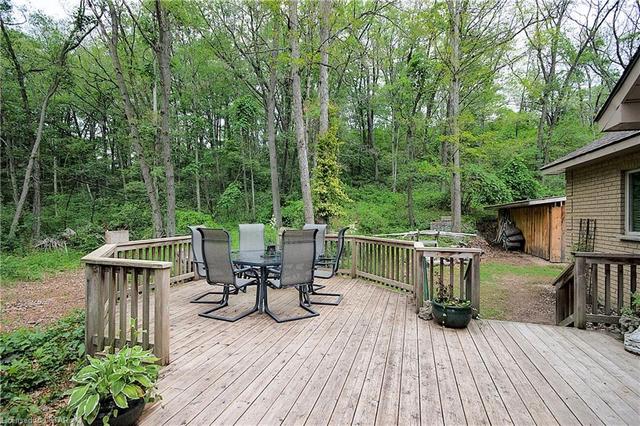 9862 Lakeshore Road, House detached with 4 bedrooms, 3 bathrooms and 22 parking in Lambton Shores ON | Image 5