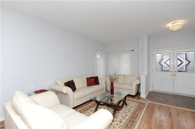 125 Rushworth Dr, House detached with 4 bedrooms, 5 bathrooms and 2 parking in Ajax ON | Image 2