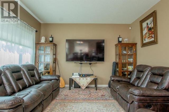 8833 73 Avenue, House detached with 3 bedrooms, 3 bathrooms and 4 parking in Grande Prairie AB | Image 8