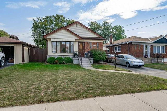 940 Brucedale Ave E, House detached with 3 bedrooms, 2 bathrooms and 3 parking in Hamilton ON | Image 12