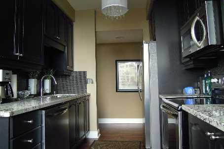lph01 - 2 Rean Dr, Condo with 2 bedrooms, 2 bathrooms and 2 parking in Toronto ON | Image 3