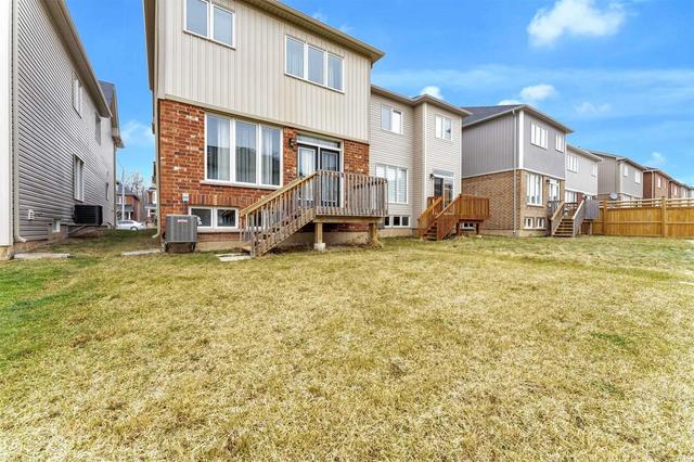 7822 Hackberry Tr, House detached with 3 bedrooms, 3 bathrooms and 2 parking in Niagara Falls ON | Image 27