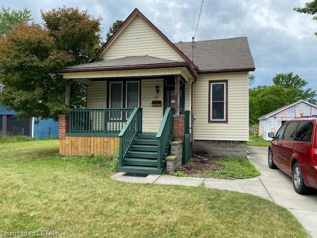 359 Russell Street S, House detached with 3 bedrooms, 1 bathrooms and 2 parking in Sarnia ON | Image 11