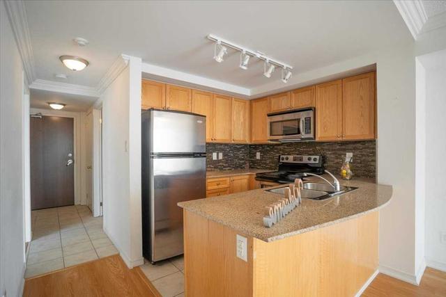 906 - 9 George St N, Condo with 2 bedrooms, 2 bathrooms and 1 parking in Brampton ON | Image 10